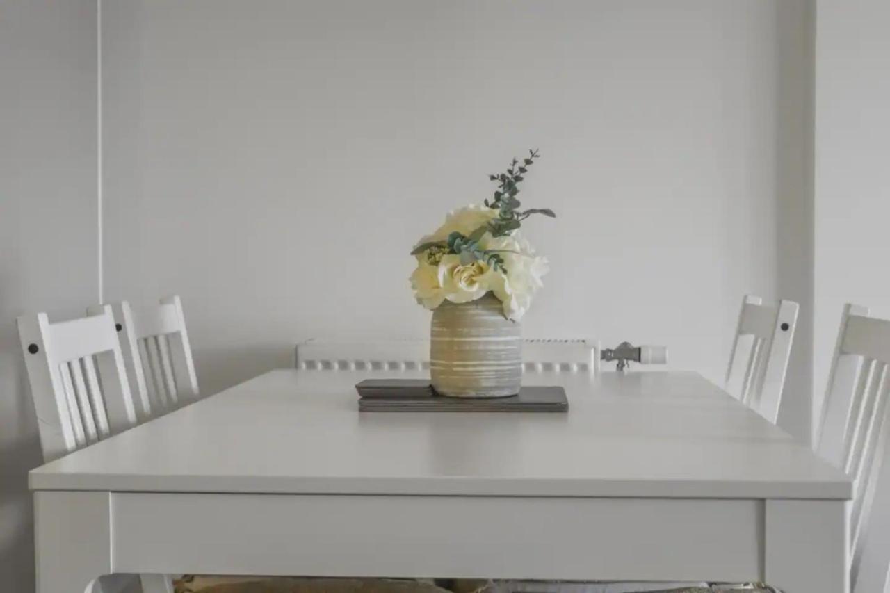 Centrally Located - Modern - 2Bed - 2Bath Apartment Londyn Zewnętrze zdjęcie