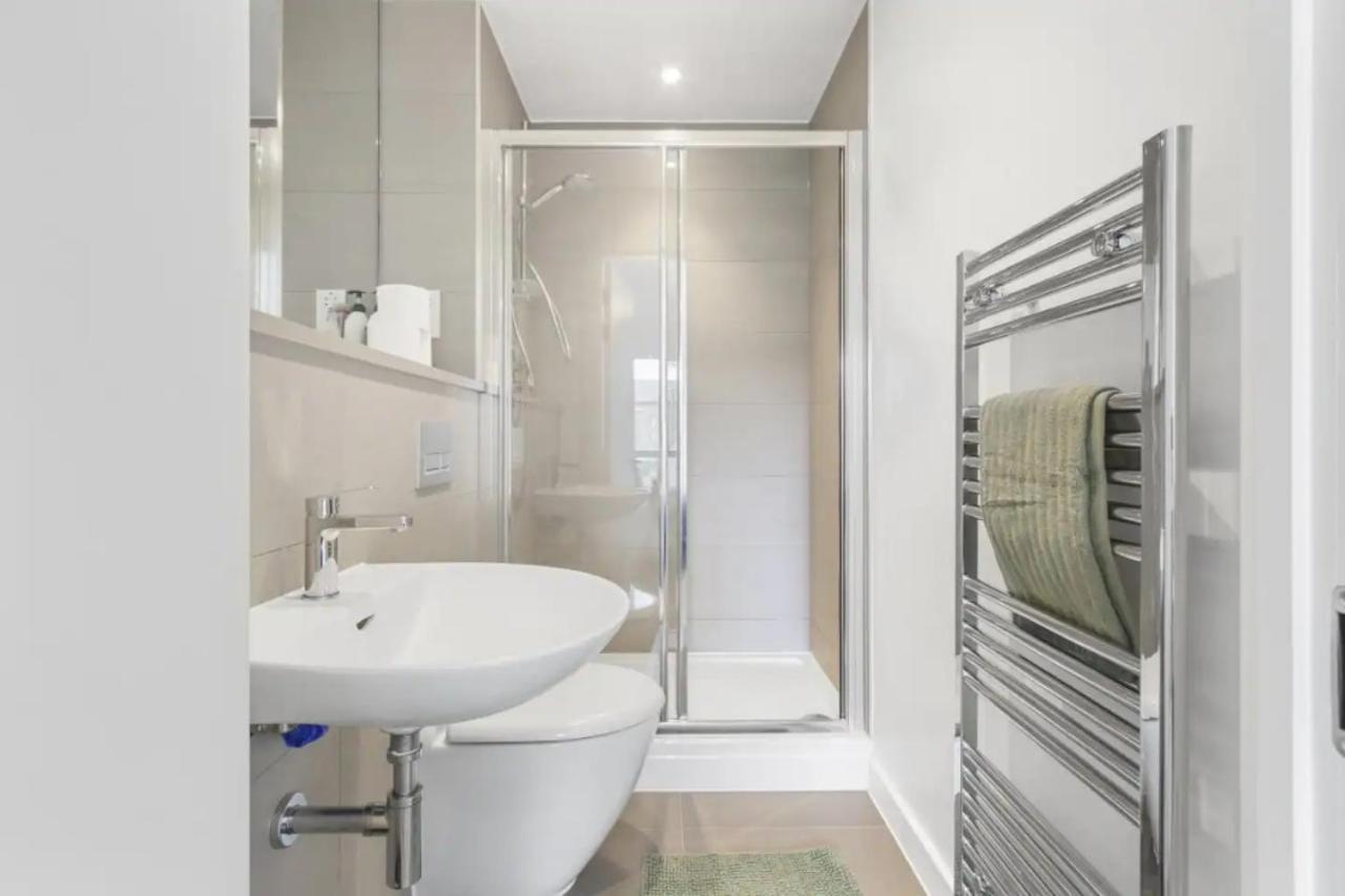 Centrally Located - Modern - 2Bed - 2Bath Apartment Londyn Zewnętrze zdjęcie