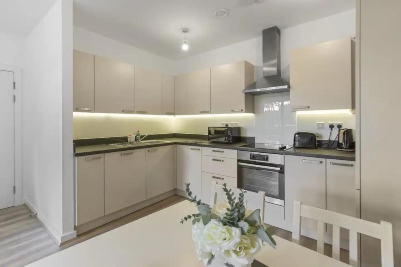 Centrally Located - Modern - 2Bed - 2Bath Apartment Londyn Zewnętrze zdjęcie